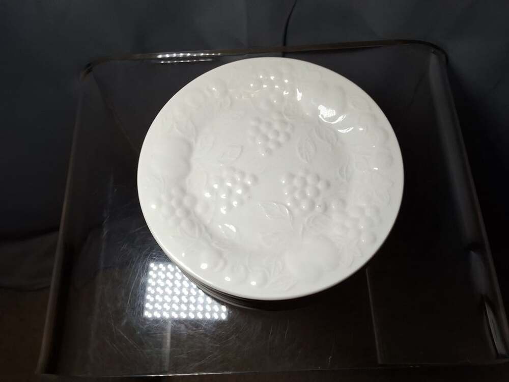 Vintage Gibson China Flourish Plate 7 3/4” White Raised Fruit Detail